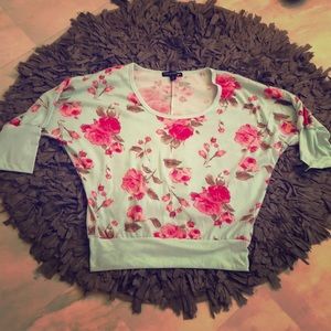 Floral three-quarter sleeve sweater